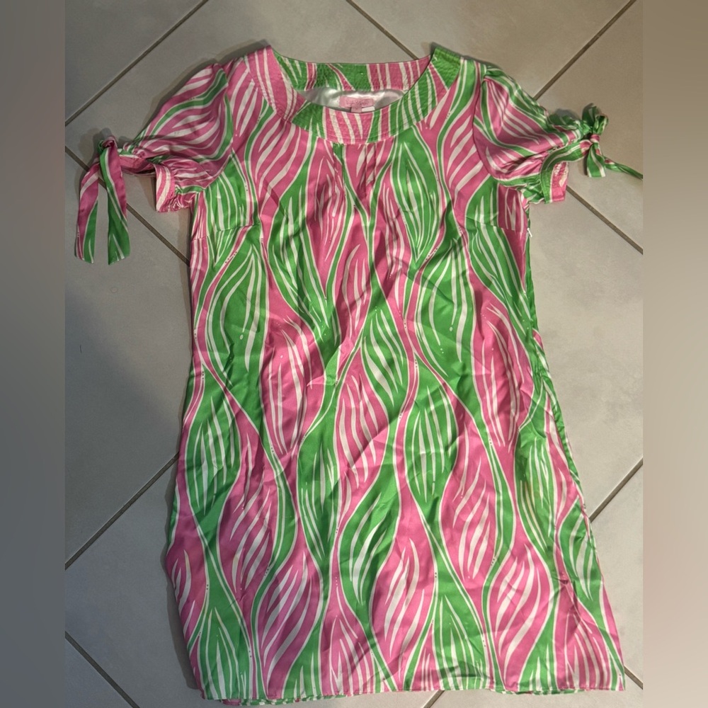Perfect condition NWOT Lilly dress (sorry for the wrinkles!)